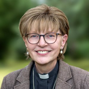Photo of The Right Reverend Lynne Cullens