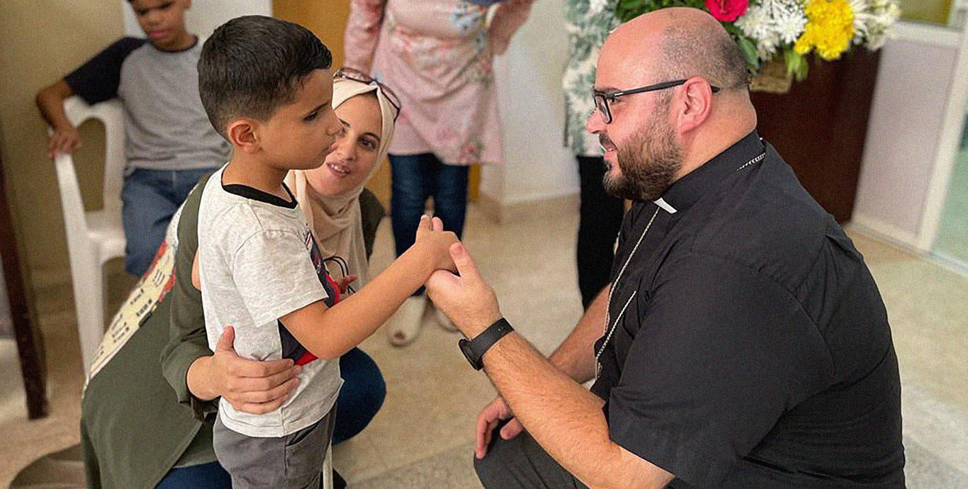 A minister with a child in Jerusalem 
