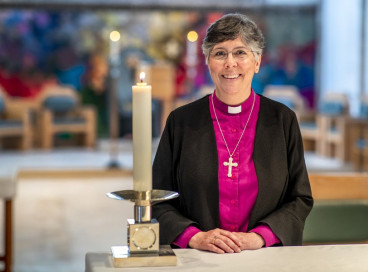 Bishop Guli in the Cathedral 